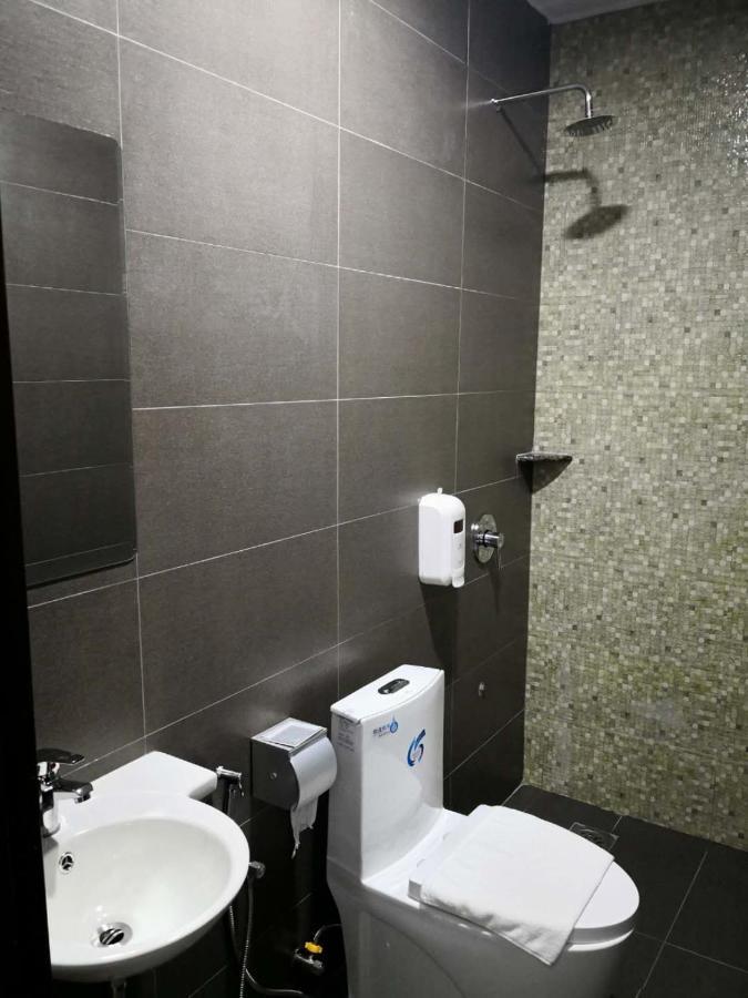 Comfort Inn Sibu Buitenkant foto