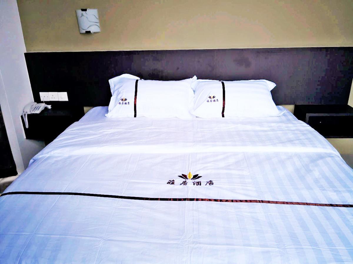 Comfort Inn Sibu Buitenkant foto