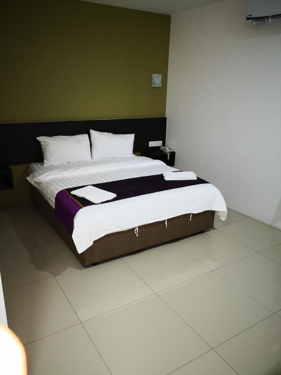 Comfort Inn Sibu Buitenkant foto