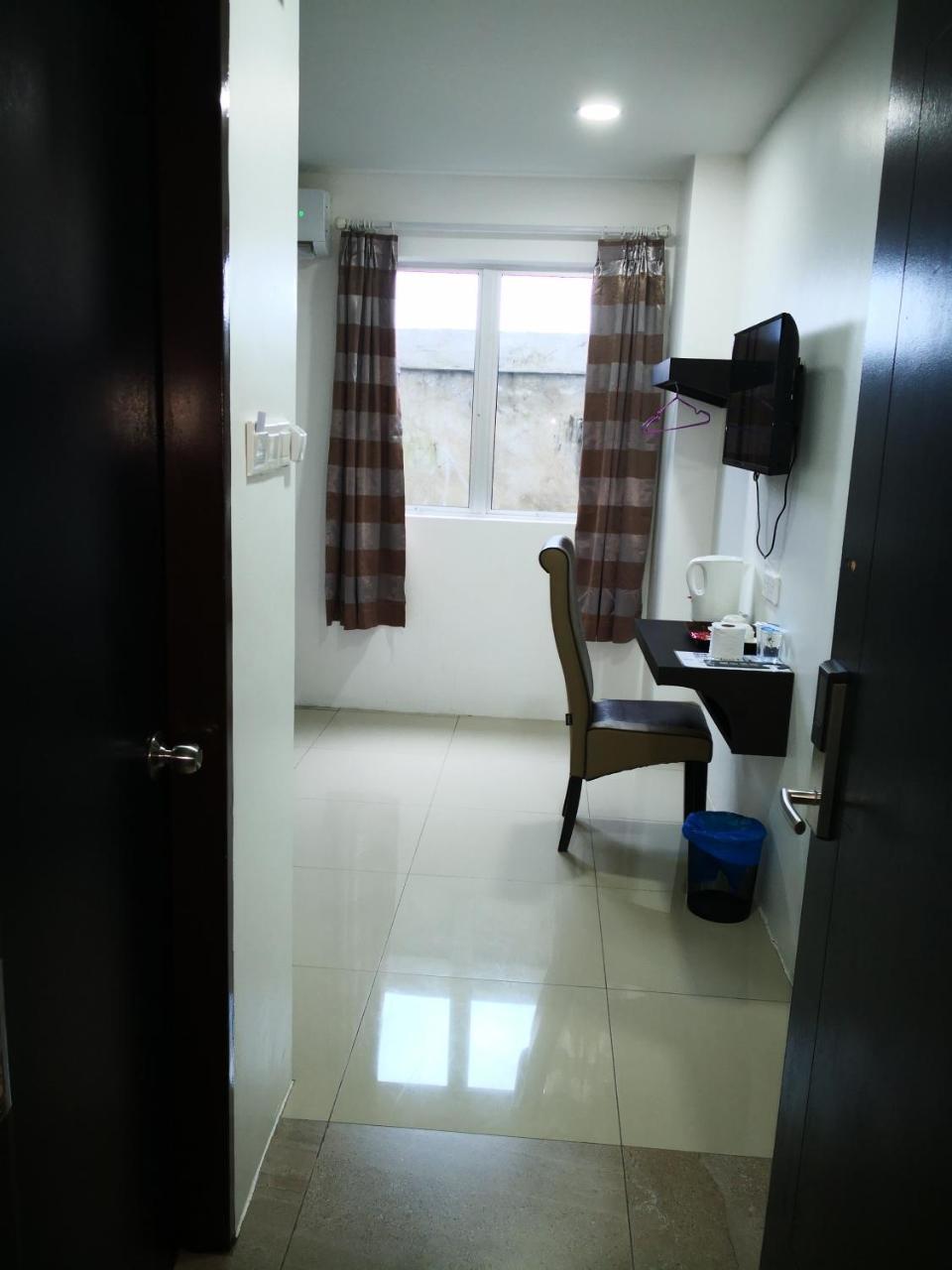 Comfort Inn Sibu Buitenkant foto