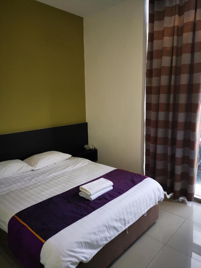 Comfort Inn Sibu Buitenkant foto